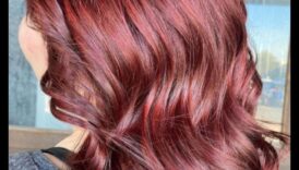 روبي ريفيري: تسريحات الشعر الحمراء والحمراء لبيانات الموضة الحالمة