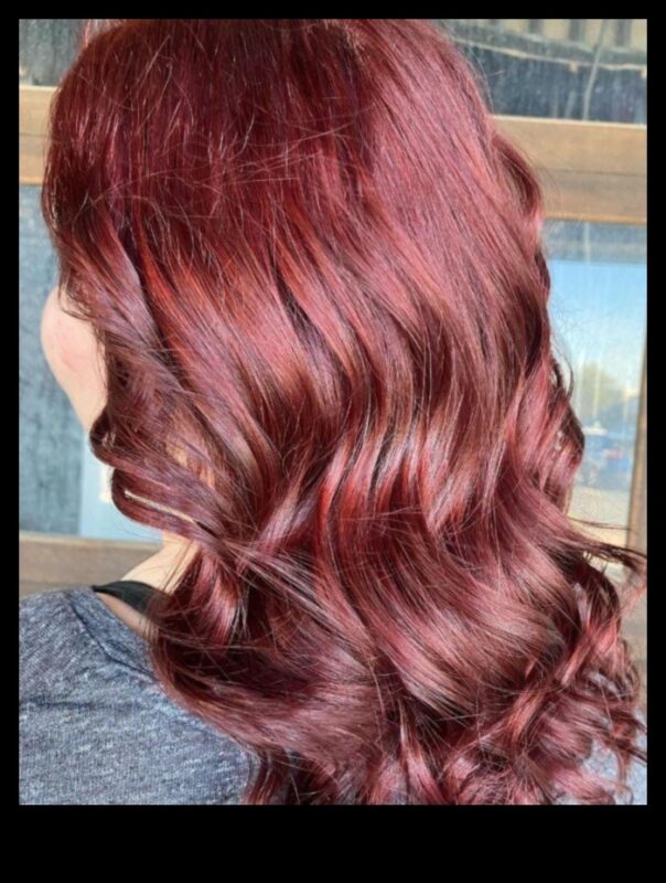 روبي ريفيري: تسريحات الشعر الحمراء والحمراء لبيانات الموضة الحالمة