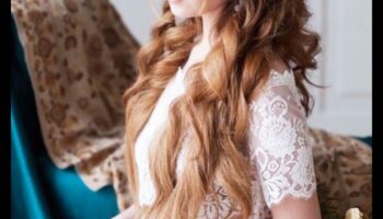 بلاد العجائب المتموجة: التنقل في عالم من تسريحات الشعر الحالمة