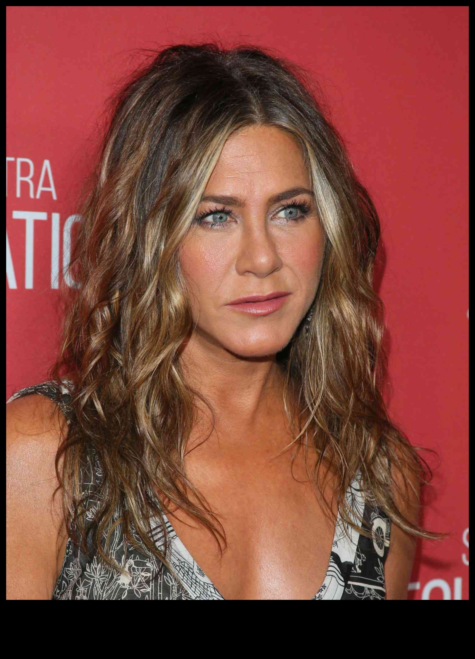 أعجوبة متوسطة الطول: تسريحات الشعر المتوسطة الأنيقة لجميع المناسبات