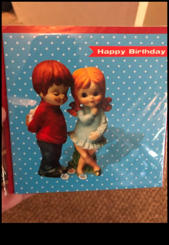 ريفيري ريترو: هدايا عتيقة وحنين لعيد ميلاد ريترو