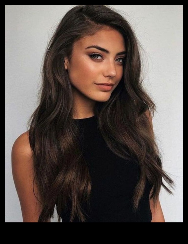 أناقة مزخرفة: تسريحات شعر سمراء لإضفاء لمسة من التألق