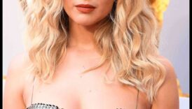 إشعاع السجادة الحمراء: تسريحات الشعر الشقراء الجذابة المعروضة